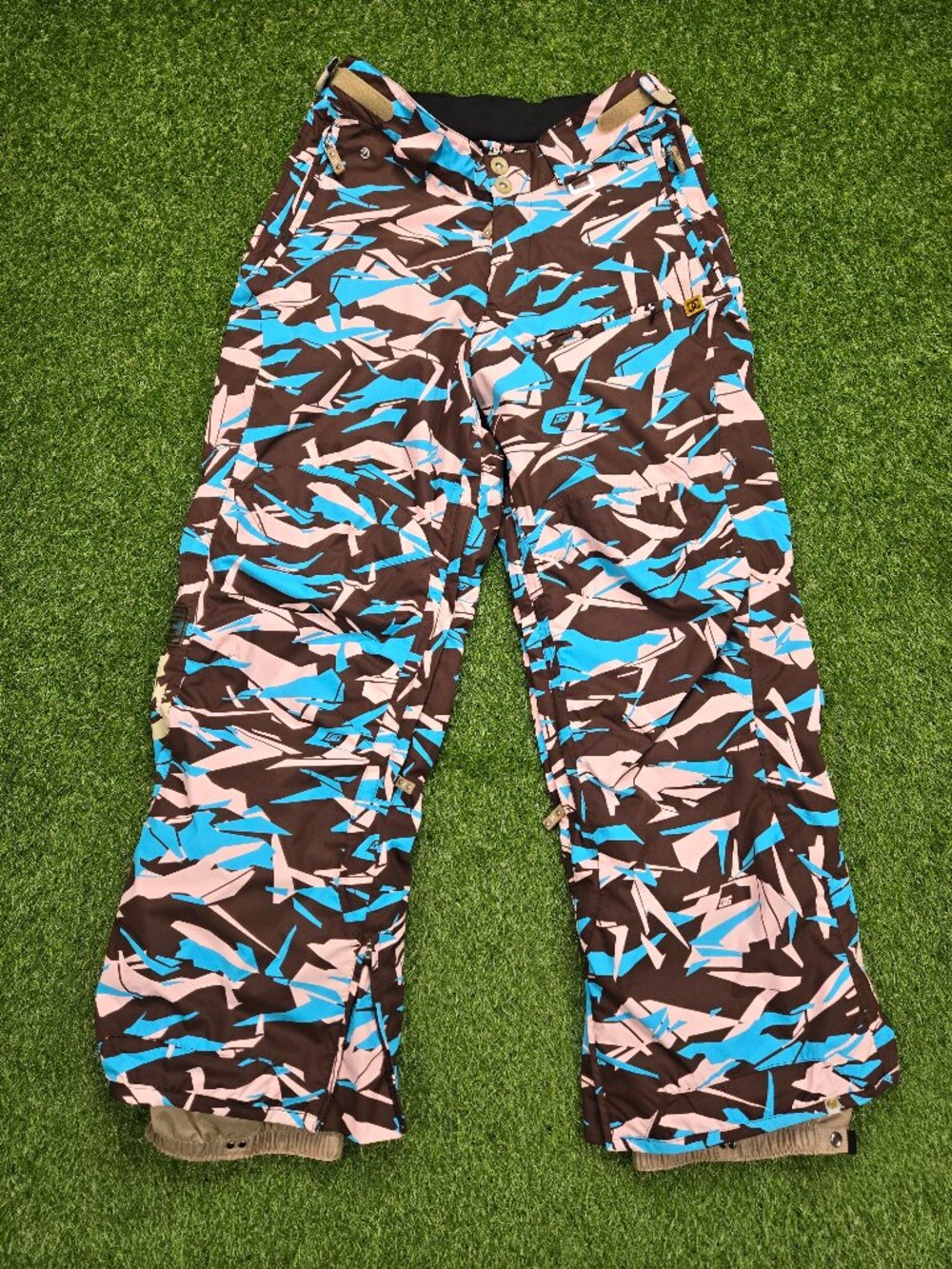 DC Snow Ski Pants Womens Medium 32" Exotek 5000 Brown Blue Pink Camo Nylon